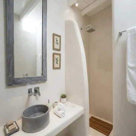With Jacuzzi & Sea View شقة