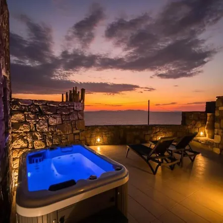 شقة With Jacuzzi & Sea View